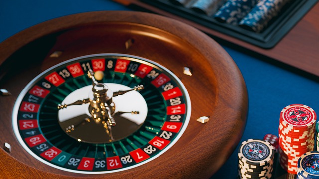 rulet sto i čipovi za kazino